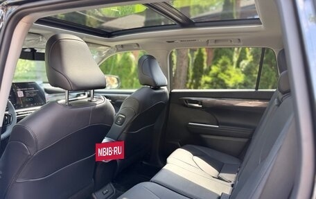 Toyota Highlander, 2026 год, 4 990 000 рублей, 6 фотография