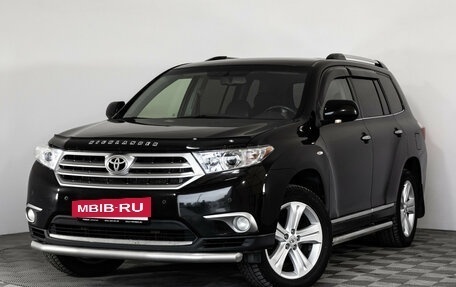 Toyota Highlander III, 2012 год, 1 599 000 рублей, 2 фотография