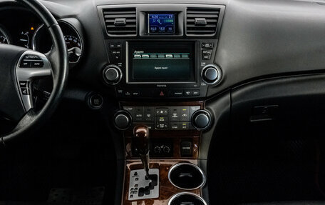 Toyota Highlander III, 2012 год, 1 599 000 рублей, 15 фотография