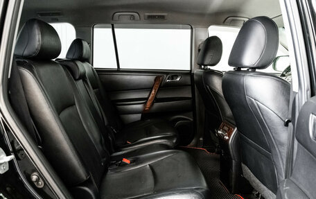 Toyota Highlander III, 2012 год, 1 599 000 рублей, 21 фотография