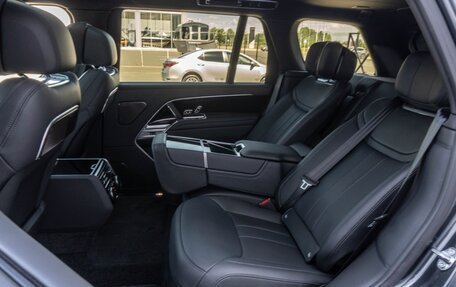 Land Rover Range Rover IV рестайлинг, 2025 год, 25 700 000 рублей, 8 фотография