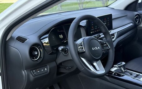 KIA K3, 2026 год, 2 565 000 рублей, 27 фотография
