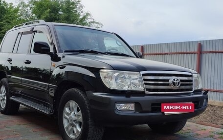 Toyota Land Cruiser 100 рестайлинг 2, 2006 год, 2 400 000 рублей, 2 фотография