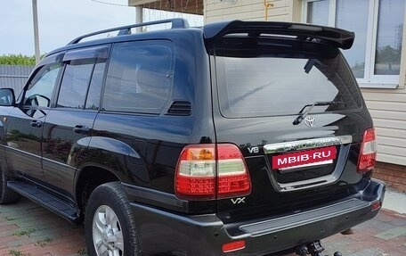 Toyota Land Cruiser 100 рестайлинг 2, 2006 год, 2 400 000 рублей, 5 фотография