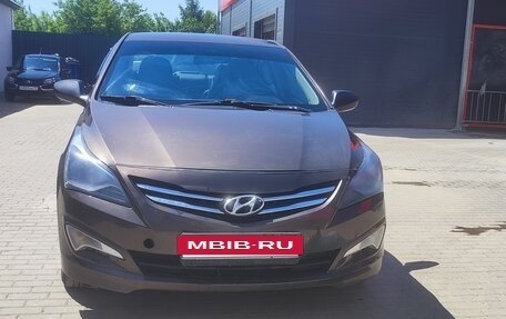Hyundai Solaris II рестайлинг, 2016 год, 480 000 рублей, 2 фотография