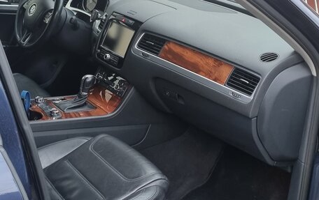 Volkswagen Touareg III, 2010 год, 1 700 000 рублей, 10 фотография