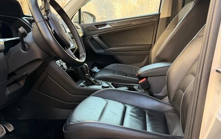 Volkswagen Tiguan II, 2018 год, 2 950 000 рублей, 6 фотография
