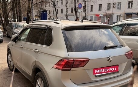Volkswagen Tiguan II, 2018 год, 2 950 000 рублей, 3 фотография