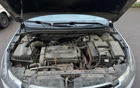 Chevrolet Cruze II, 2011 год, 695 000 рублей, 9 фотография