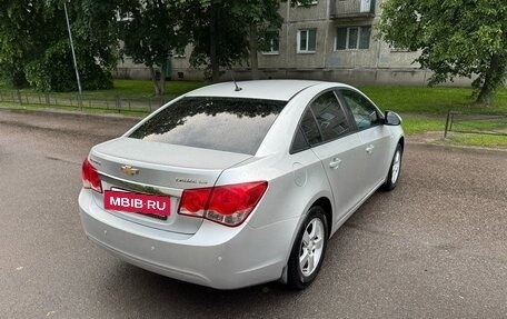 Chevrolet Cruze II, 2011 год, 695 000 рублей, 3 фотография