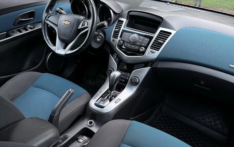 Chevrolet Cruze II, 2011 год, 695 000 рублей, 26 фотография