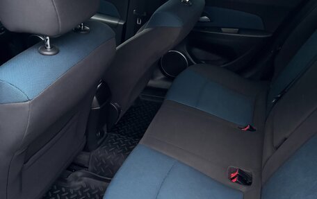Chevrolet Cruze II, 2011 год, 695 000 рублей, 27 фотография