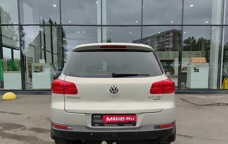 Volkswagen Tiguan I, 2011 год, 899 000 рублей, 7 фотография