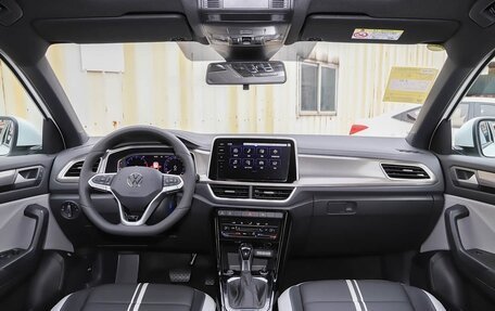 Volkswagen T-Roc I, 2026 год, 1 890 017 рублей, 9 фотография