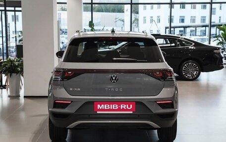 Volkswagen T-Roc I, 2026 год, 1 890 017 рублей, 4 фотография