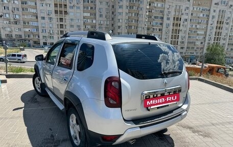 Renault Duster I рестайлинг, 2017 год, 1 300 000 рублей, 3 фотография