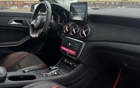 Mercedes-Benz CLA AMG, 2016 год, 2 800 000 рублей, 16 фотография