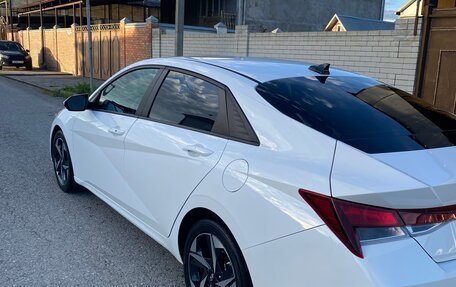 Hyundai Elantra, 2022 год, 2 050 000 рублей, 7 фотография