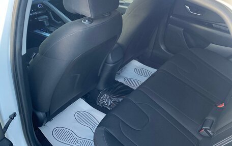 Hyundai Elantra, 2022 год, 2 050 000 рублей, 11 фотография
