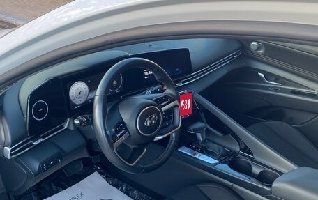 Hyundai Elantra, 2022 год, 2 050 000 рублей, 9 фотография