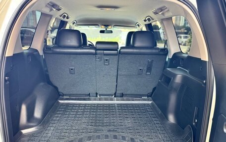 Toyota Land Cruiser Prado 150 рестайлинг 2, 2022 год, 6 100 000 рублей, 15 фотография
