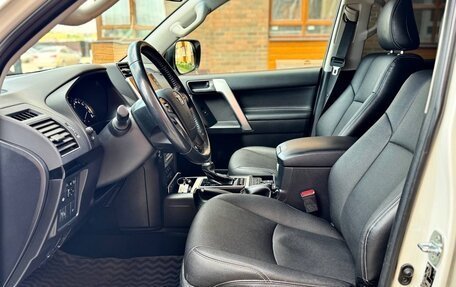 Toyota Land Cruiser Prado 150 рестайлинг 2, 2022 год, 6 100 000 рублей, 22 фотография