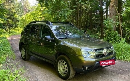 Renault Duster I рестайлинг, 2015 год, 1 000 000 рублей, 3 фотография