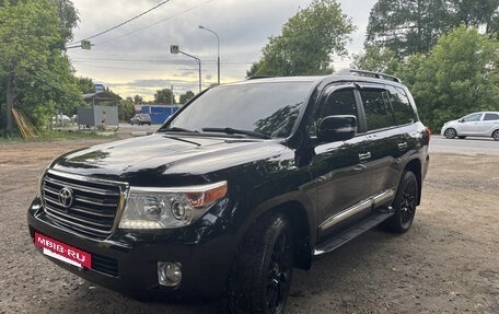 Toyota Land Cruiser 200, 2013 год, 4 150 000 рублей, 2 фотография