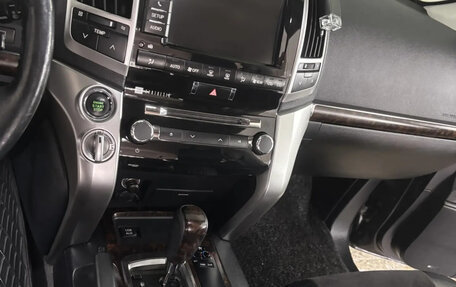 Toyota Land Cruiser 200, 2013 год, 4 150 000 рублей, 17 фотография