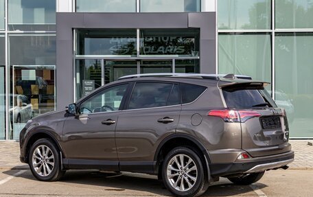 Toyota RAV4, 2017 год, 2 495 000 рублей, 4 фотография