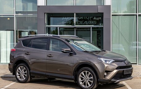 Toyota RAV4, 2017 год, 2 495 000 рублей, 3 фотография