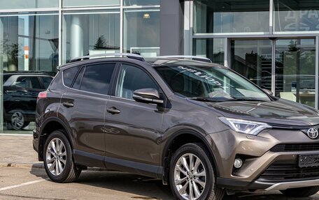 Toyota RAV4, 2017 год, 2 495 000 рублей, 7 фотография