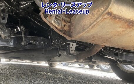 Toyota Prius IV XW50, 2016 год, 1 560 000 рублей, 7 фотография