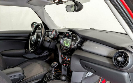 MINI Hatch, 2017 год, 1 750 000 рублей, 11 фотография