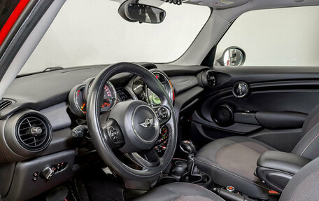 MINI Hatch, 2017 год, 1 750 000 рублей, 16 фотография