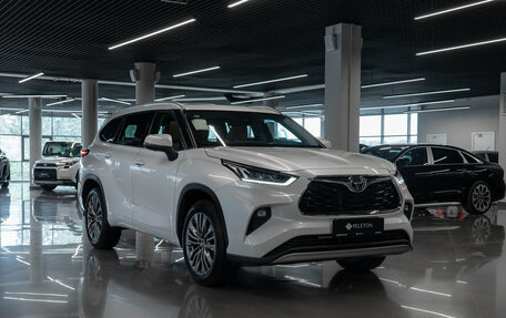 Toyota Highlander, 2026 год, 5 700 000 рублей, 2 фотография