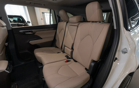 Toyota Highlander, 2026 год, 5 700 000 рублей, 14 фотография
