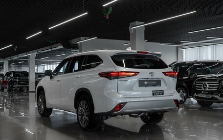 Toyota Highlander, 2026 год, 5 700 000 рублей, 4 фотография