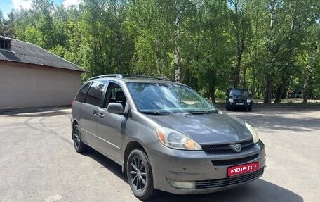 Toyota Sienna II рестайлинг, 2003 год, 850 000 рублей, 1 фотография