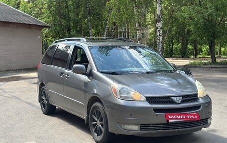 Toyota Sienna II рестайлинг, 2003 год, 850 000 рублей, 8 фотография