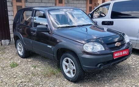 Chevrolet Niva I рестайлинг, 2012 год, 270 000 рублей, 1 фотография