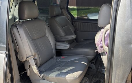 Toyota Sienna II рестайлинг, 2003 год, 850 000 рублей, 12 фотография