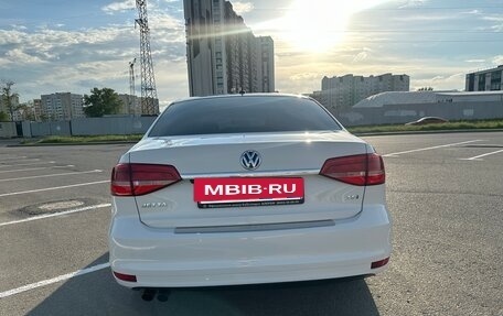 Volkswagen Jetta VI, 2015 год, 975 000 рублей, 8 фотография