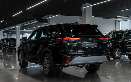 Toyota Highlander, 2026 год, 5 300 000 рублей, 4 фотография