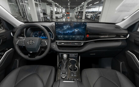 Toyota Highlander, 2026 год, 5 300 000 рублей, 8 фотография