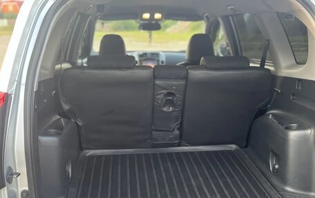 Toyota RAV4, 2011 год, 1 550 000 рублей, 2 фотография