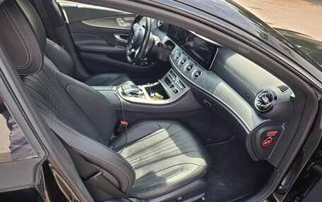 Mercedes-Benz CLS, 2019 год, 4 500 000 рублей, 2 фотография