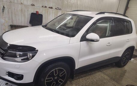 Volkswagen Tiguan I, 2011 год, 891 000 рублей, 3 фотография
