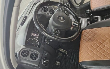 Volkswagen Tiguan I, 2011 год, 891 000 рублей, 4 фотография