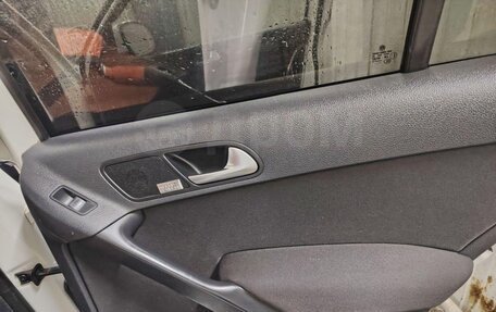Volkswagen Tiguan I, 2011 год, 891 000 рублей, 7 фотография